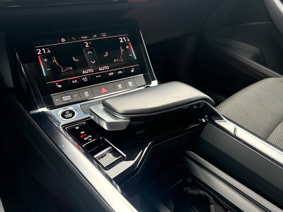 Audi e-tron 50 quattro 5d