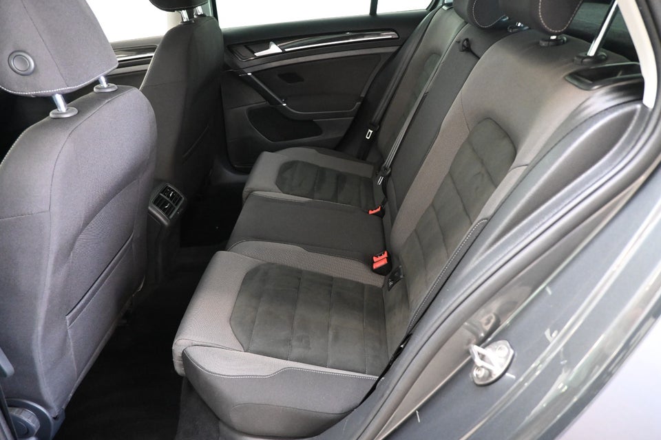 VW Golf VII 1,5 TSi 150 Highline DSG 5d