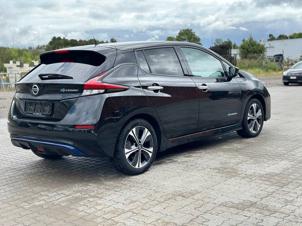 Nissan Leaf 40 Acenta 5d