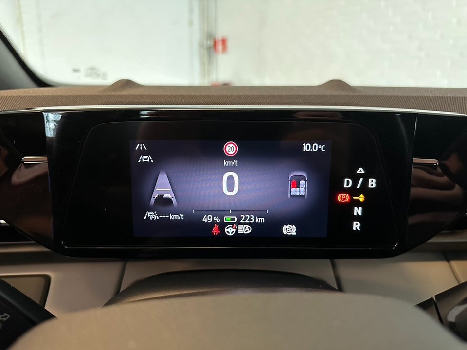 Ford Explorer 77 Premium Extended Range 5d