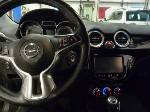Opel Adam 1,0 T 90 Rocks 3d