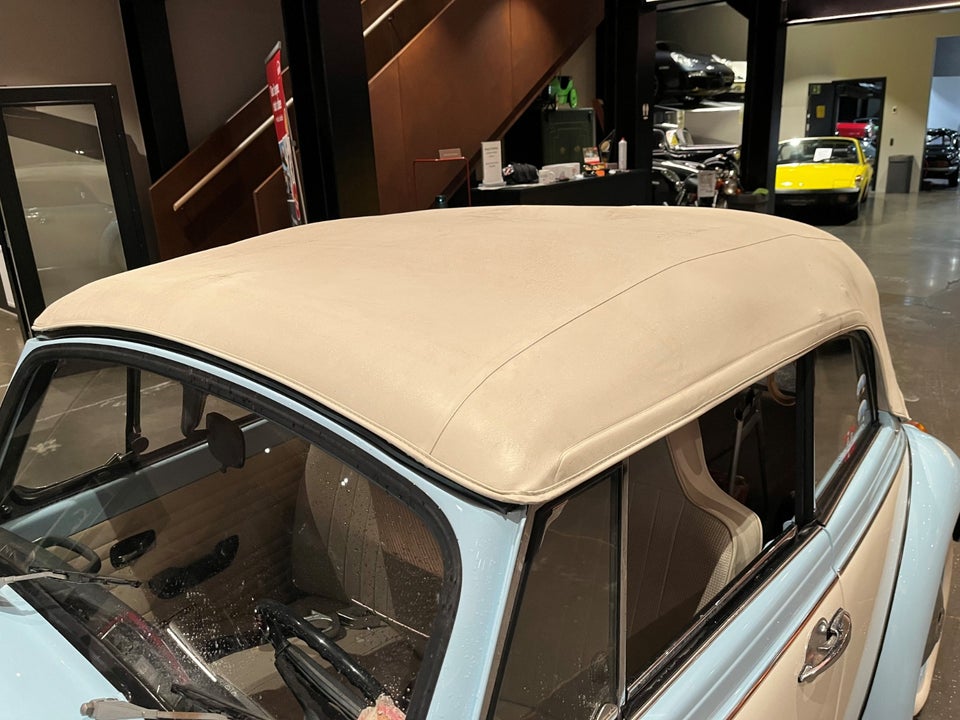 VW 1302 1,6 Cabriolet 2d