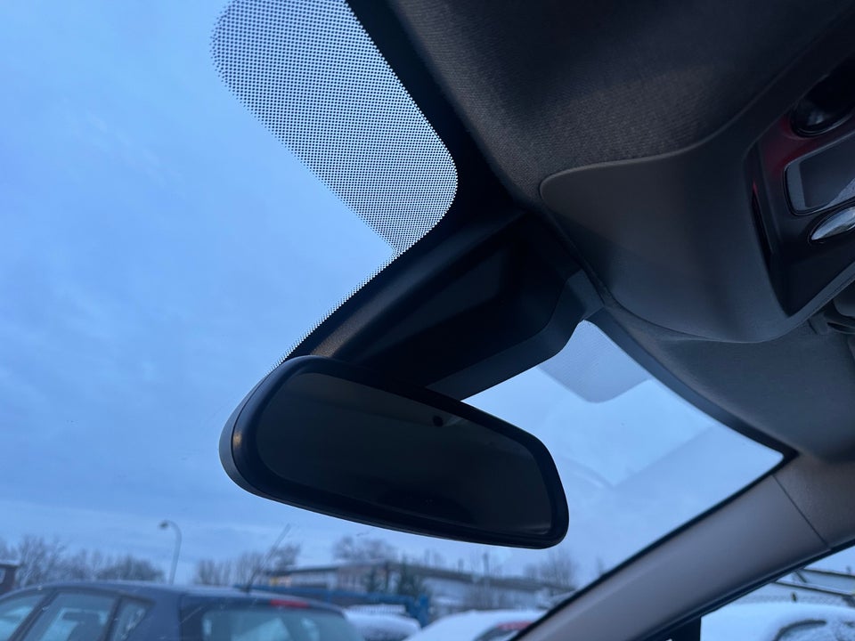 Citroën C3 1,2 PureTech 83 Shine Sport 5d