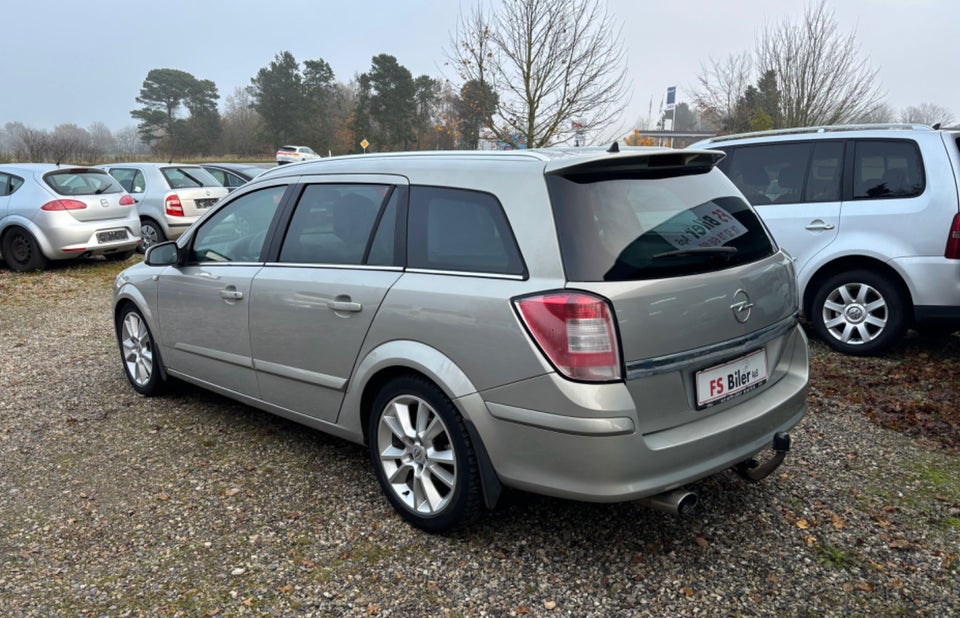 Opel Astra 1,6 Turbo Enjoy Wagon 5d