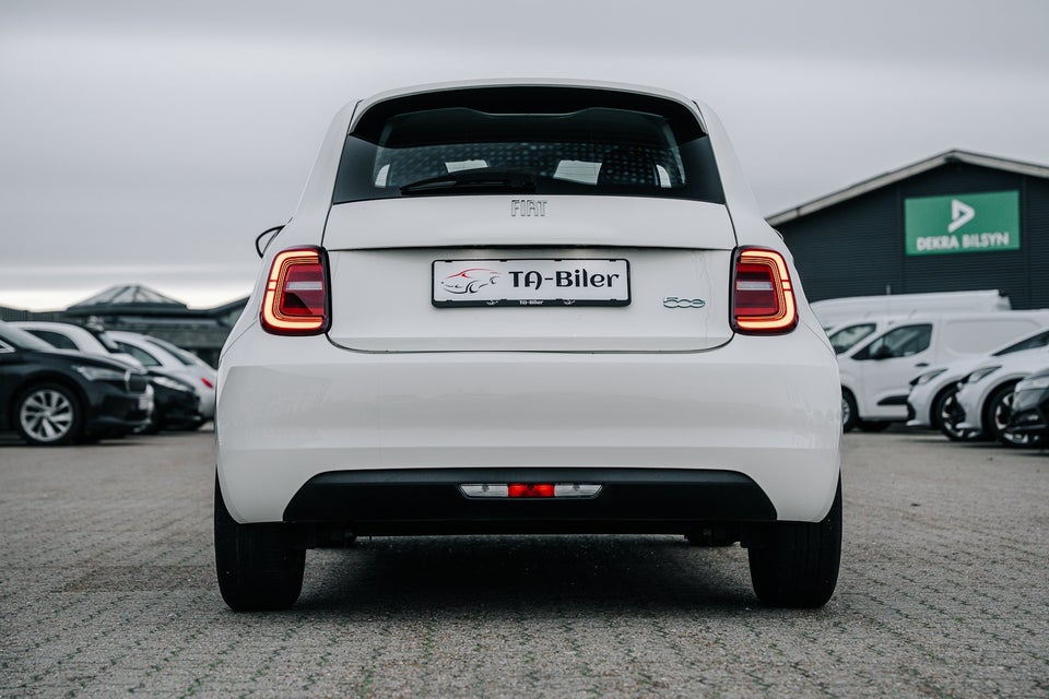 Fiat 500e 24 Action 3d