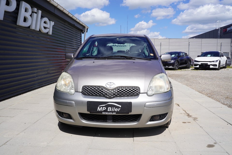 Toyota Yaris 1,3 Luna 3d