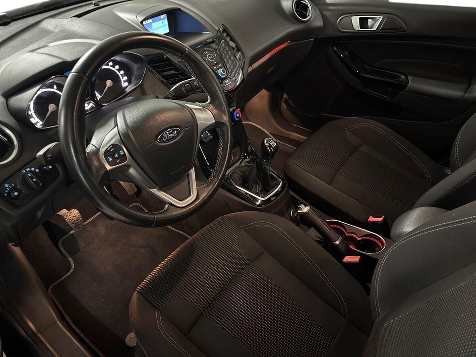 Ford Fiesta 1,5 TDCi 95 Titanium Van 5d