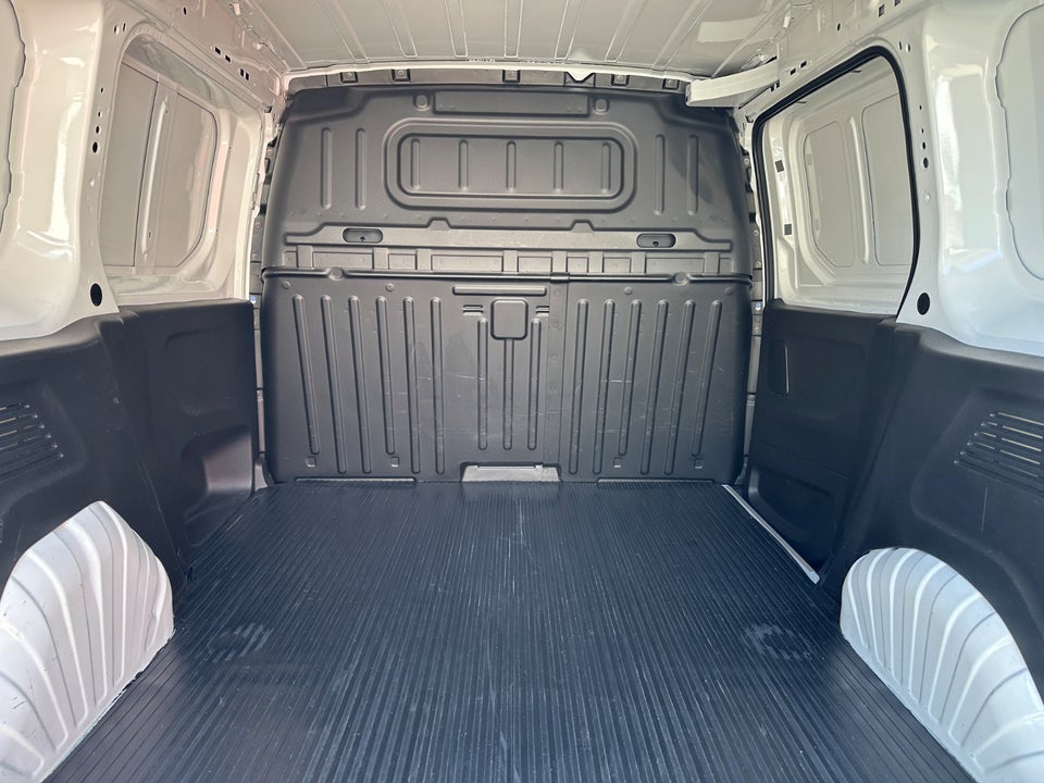 Peugeot Partner 1,2 PureTech 110 L1V1 Plus Van