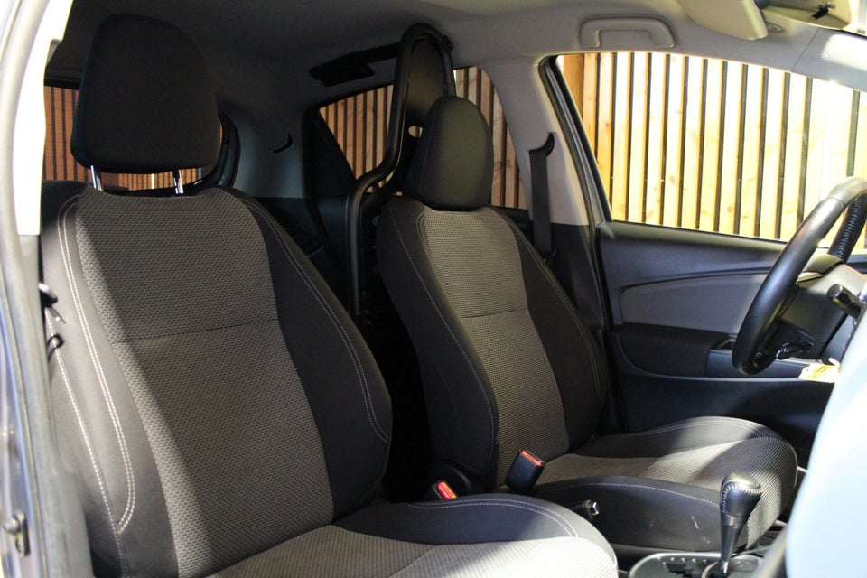 Toyota Yaris 1,5 Hybrid H2 e-CVT Van 5d