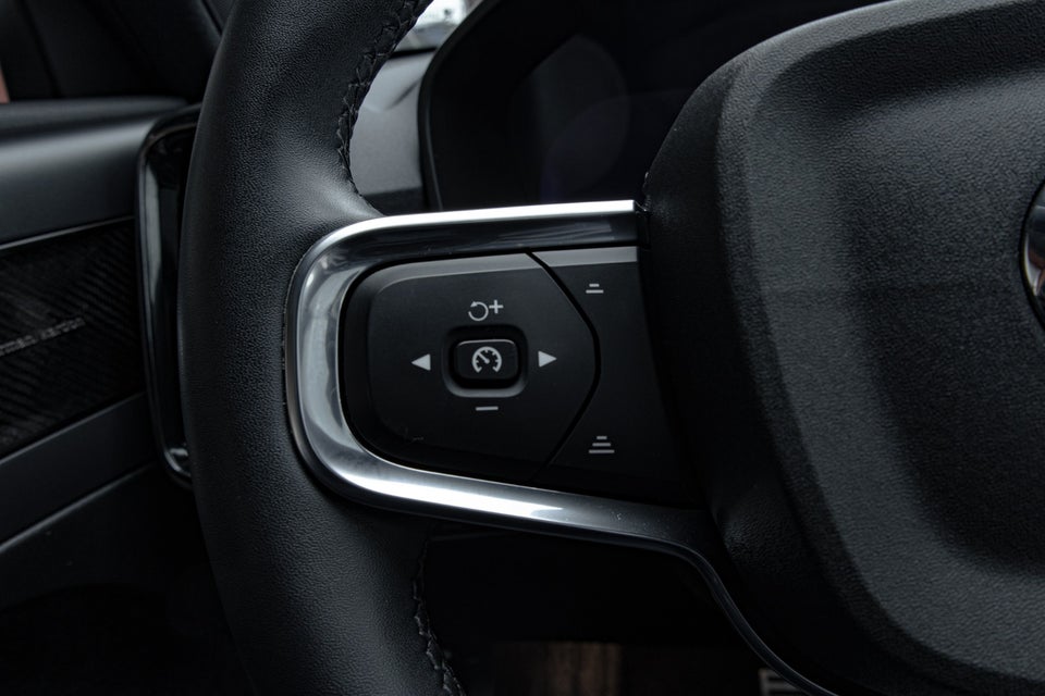 Volvo XC40 P8 ReCharge Twin Pro 5d