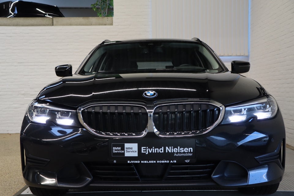 BMW 330e 2,0 Touring Sport Line aut. 5d