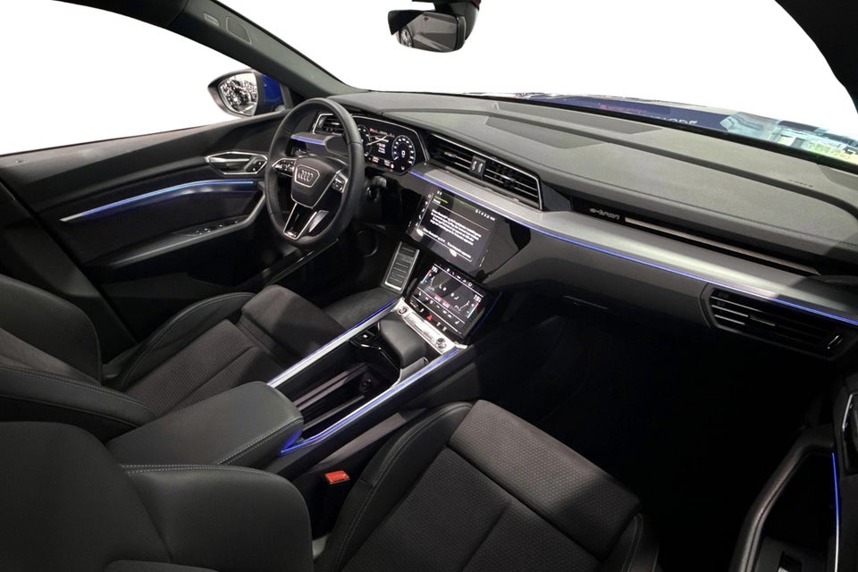 Audi Q8 e-tron 55 S-line quattro 5d