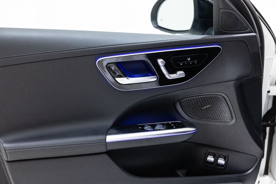 Mercedes C300 e 2,0 AMG Line stc. aut. 5d