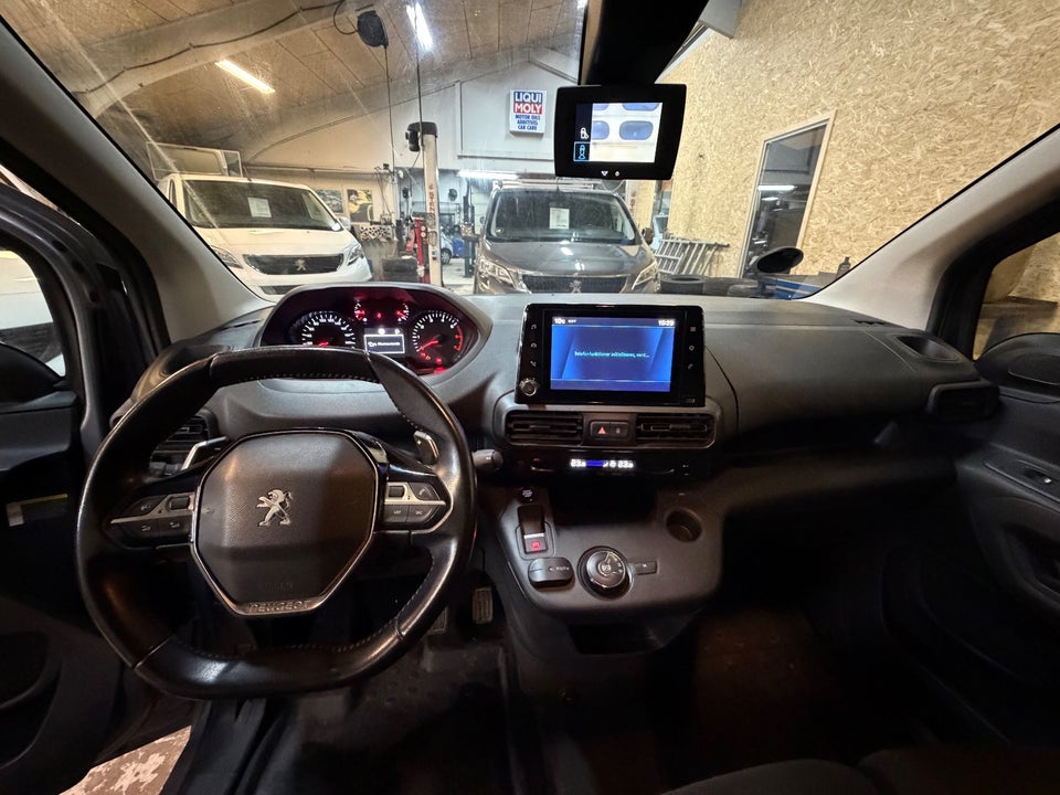 Peugeot Partner 1,5 BlueHDi 130 L2V2 Ultimate EAT8 Van