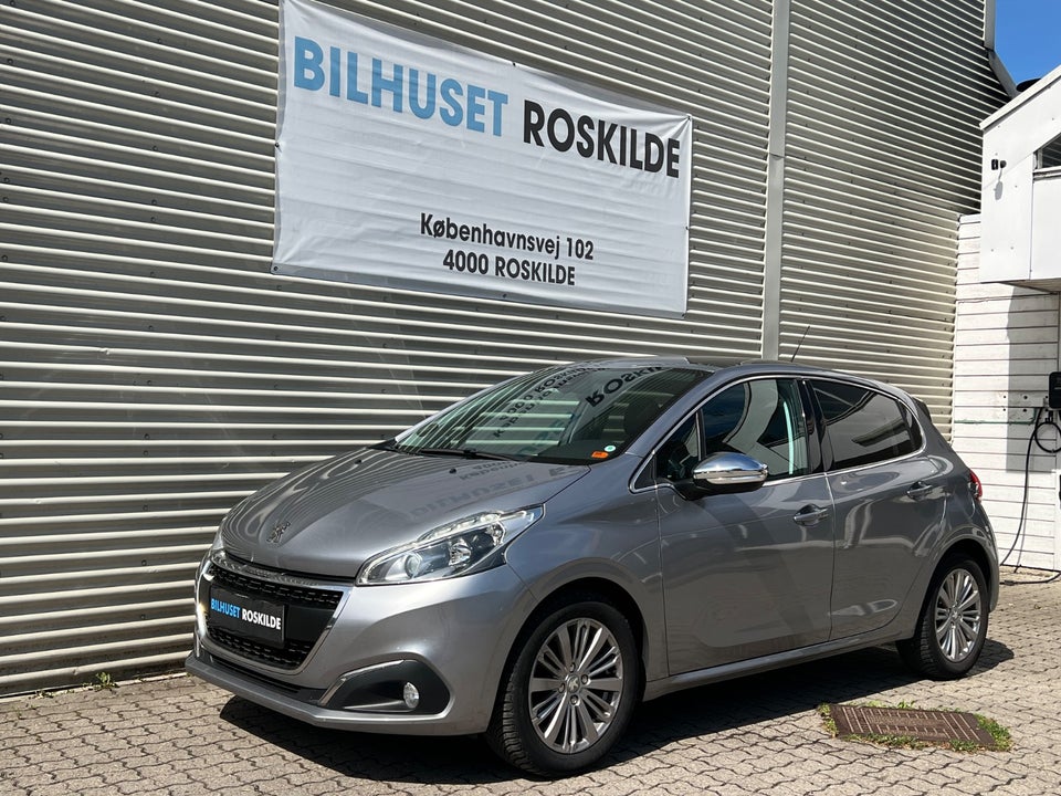Peugeot 208 1,2 PureTech 82 Allure Sky 5d