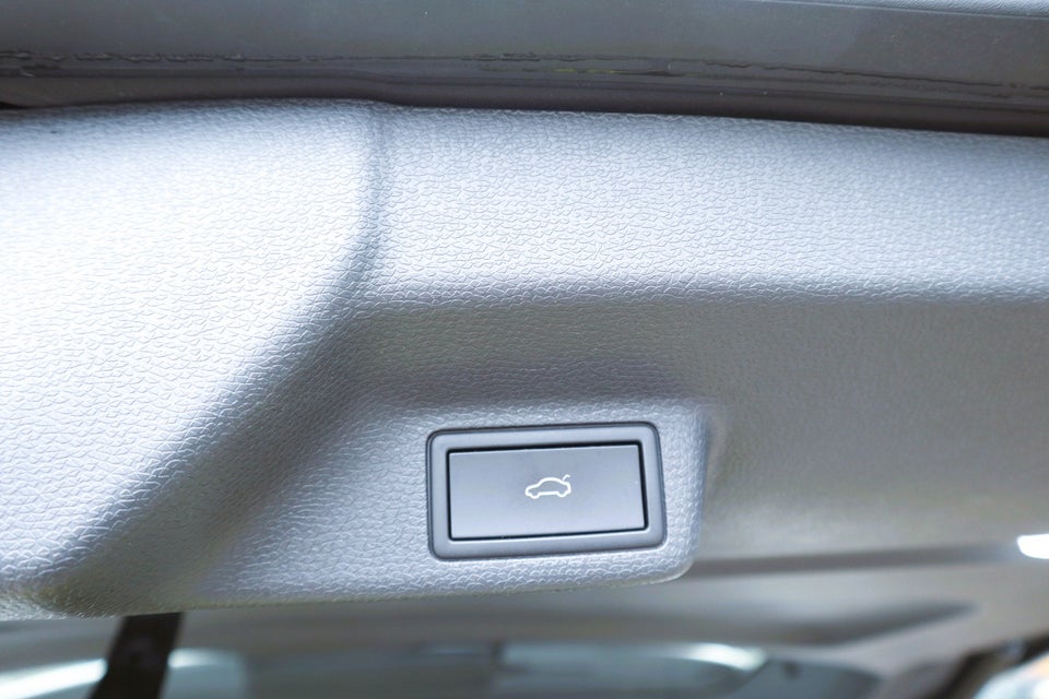 VW ID.Buzz 77 Style 75 Years Edition SWB 5d