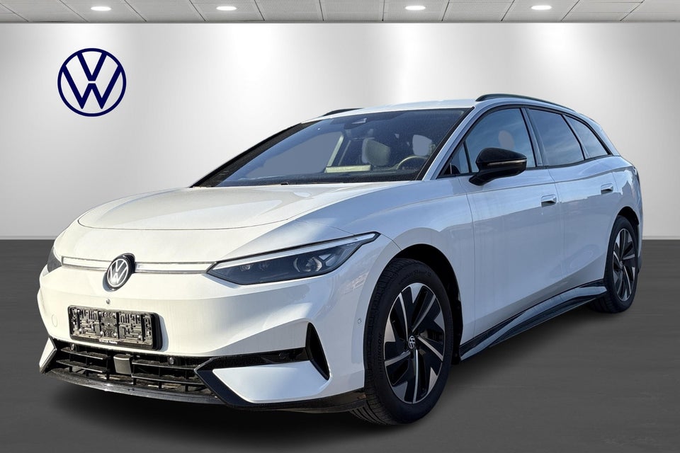 VW ID.7 77 Style+ Tourer 5d