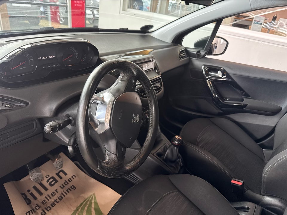 Peugeot 208 1,0 VTi Active 5d