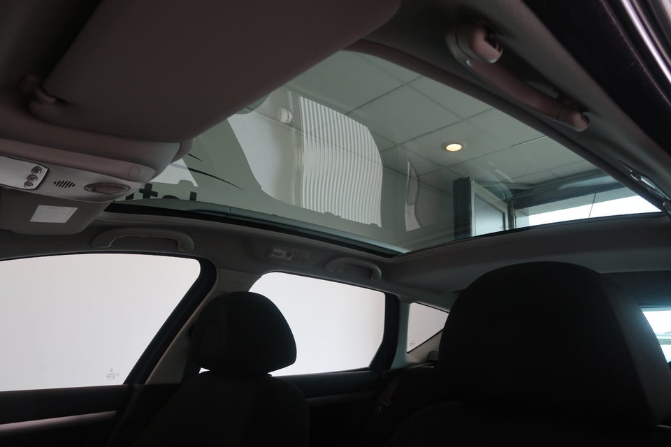 Peugeot 407 2,2 Perfection SW 5d