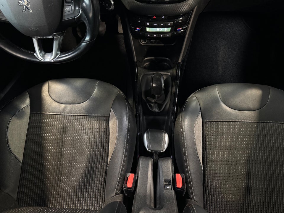 Peugeot 2008 1,6 BlueHDi 100 Allure Sky 5d