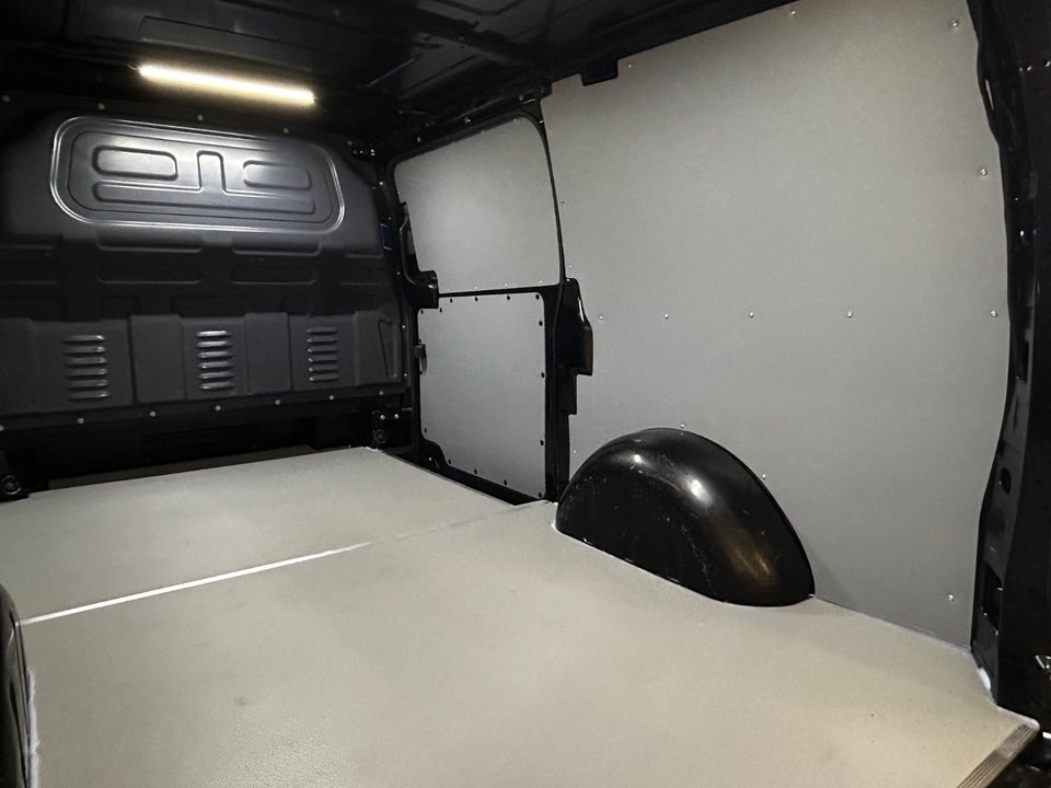 Mercedes Vito 114 2,0 CDi Kassevogn K aut. RWD