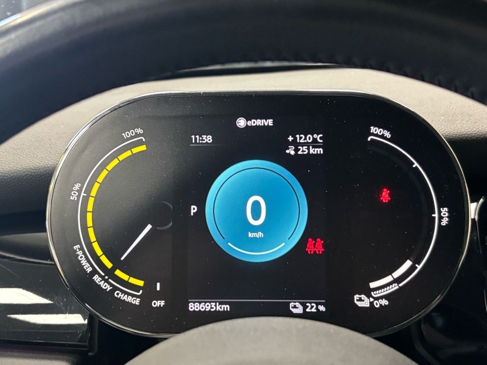 MINI Cooper SE Essential 3d