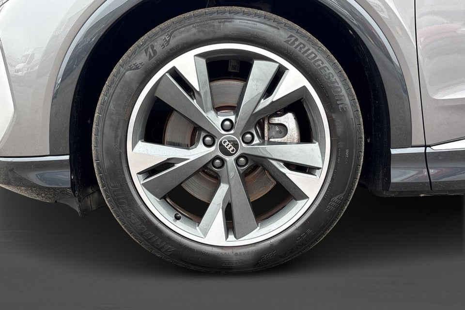 Audi Q4 e-tron 40 Attitude 5d