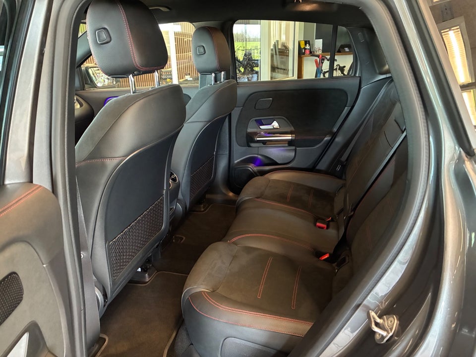 Mercedes EQA300 AMG Line 4Matic 5d