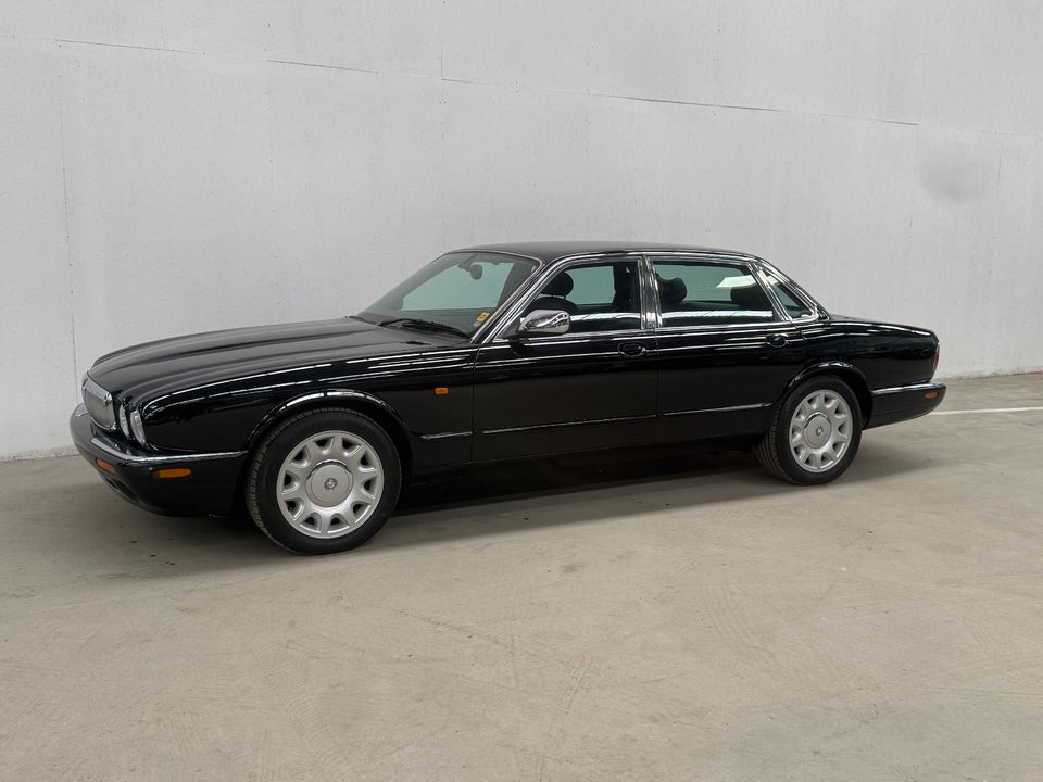 Jaguar XJ8 4,0 Sovereign aut. 4d