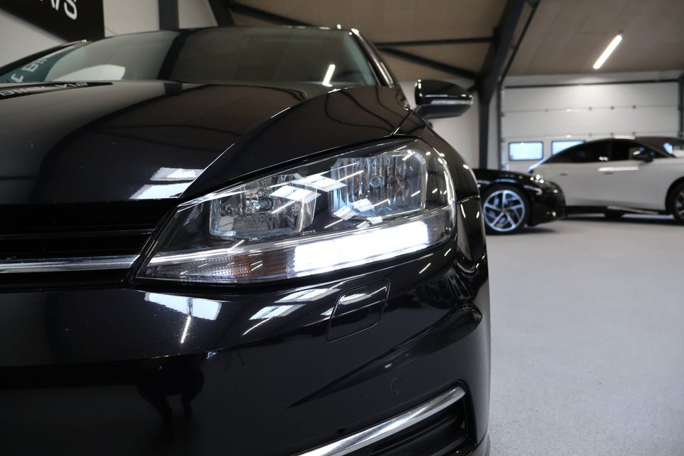 VW Golf VII 1,6 TDi 115 Comfortline Variant DSG 5d