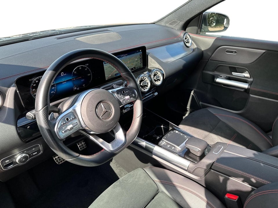 Mercedes EQA300 AMG Line 4Matic 5d