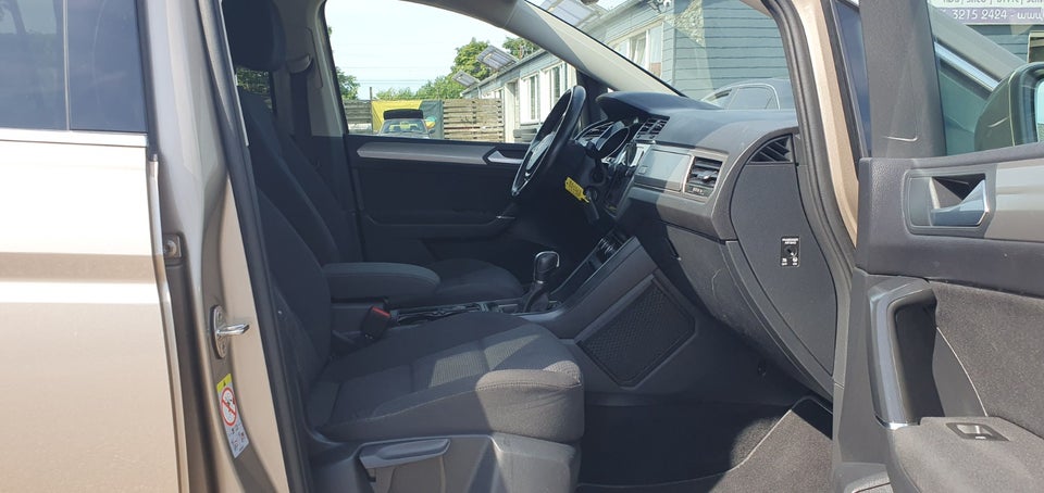 VW Touran 1,6 TDi 115 Comfortline DSG 7prs 5d