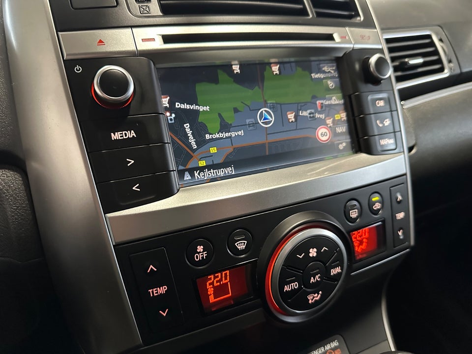 Toyota Sportsvan 1,8 VVT-i T2 Touch MDS Van 5d