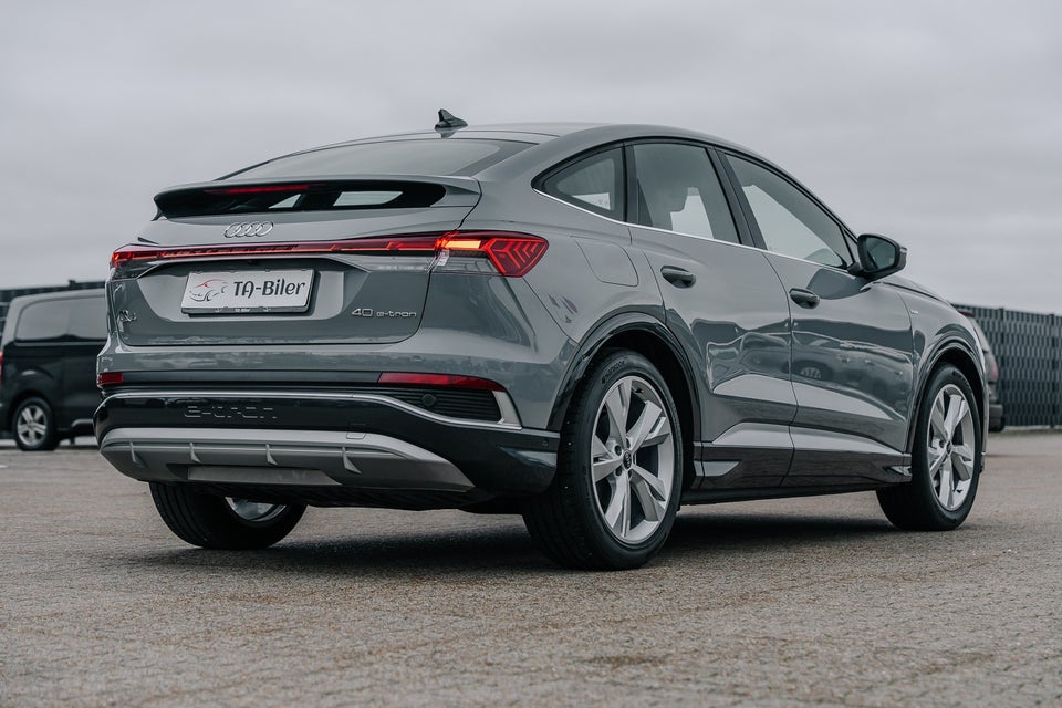 Audi Q4 e-tron 40 S-line Sportback 5d