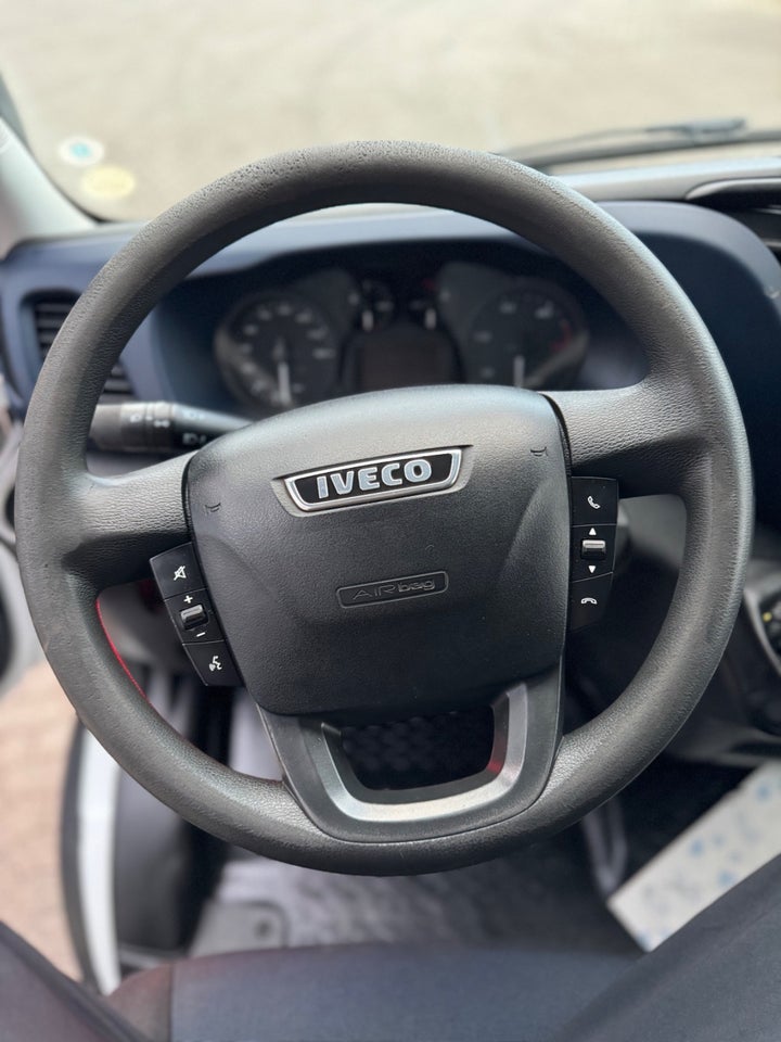Iveco Daily 2,3 35C16 Alukasse m/lift 2d