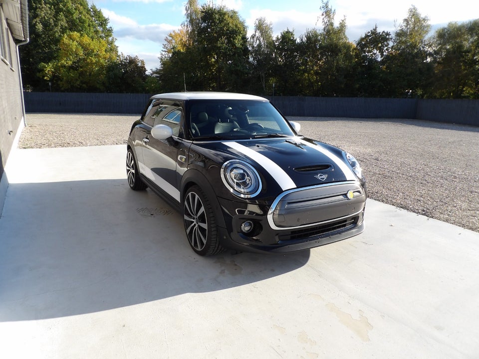 MINI Cooper SE Trim S 3d