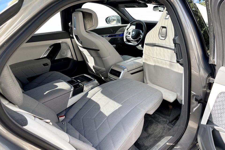 BMW i7 xDrive60 4d