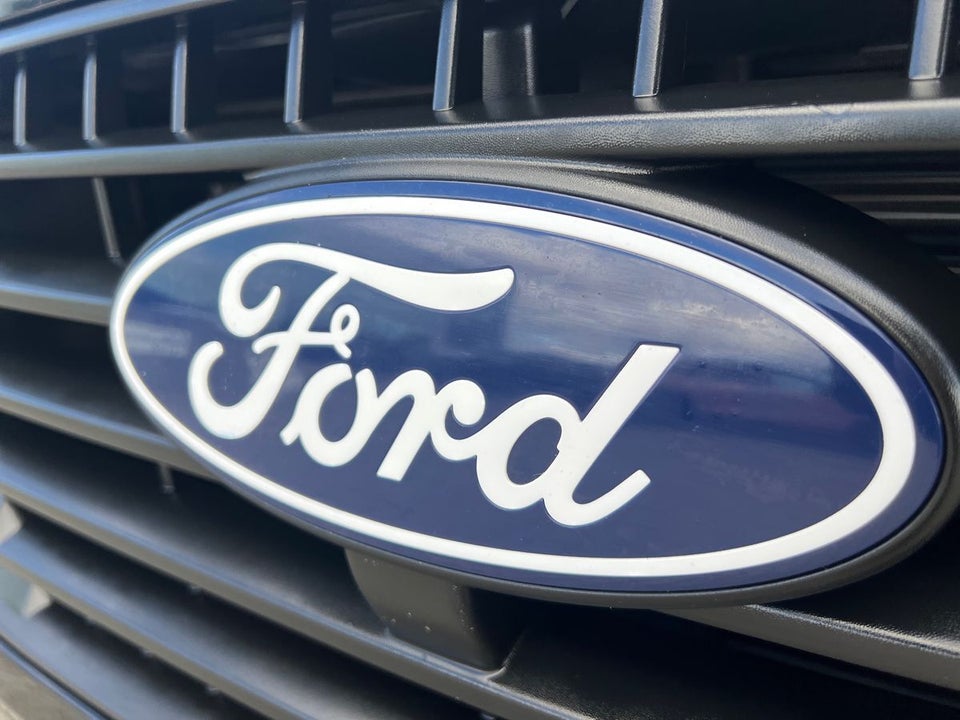 Ford Transit Custom 320L 2,5 PHEV Limited CVT