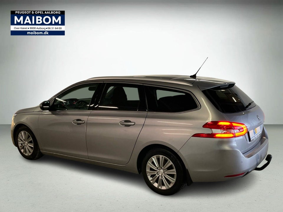 Peugeot 308 1,6 BlueHDi 120 Selection Sky SW 5d