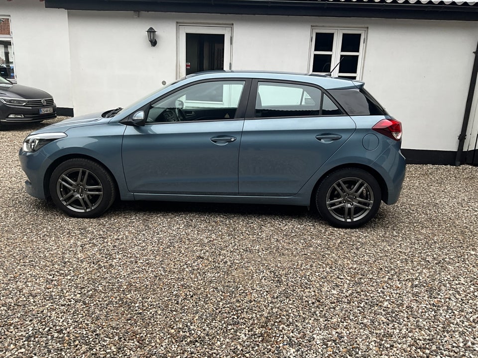 Hyundai i20 1,25 Trend 5d