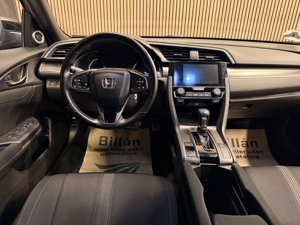 Honda Civic 1,0 VTEC Turbo Elegance CVT 5d