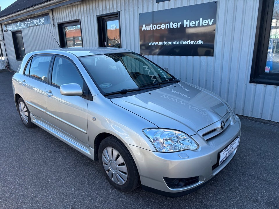 Toyota Corolla 1,6 Terra 5d