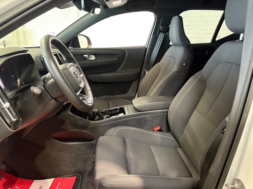 Volvo XC40 ReCharge Start 5d