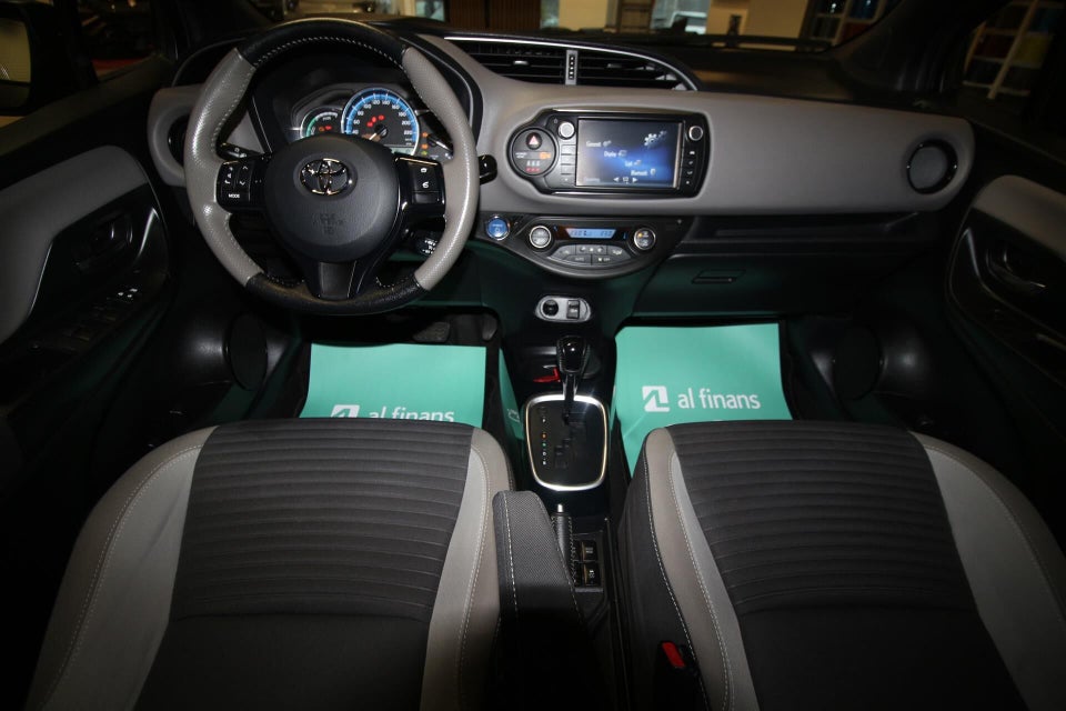 Toyota Yaris 1,5 Hybrid Delight e-CVT 5d