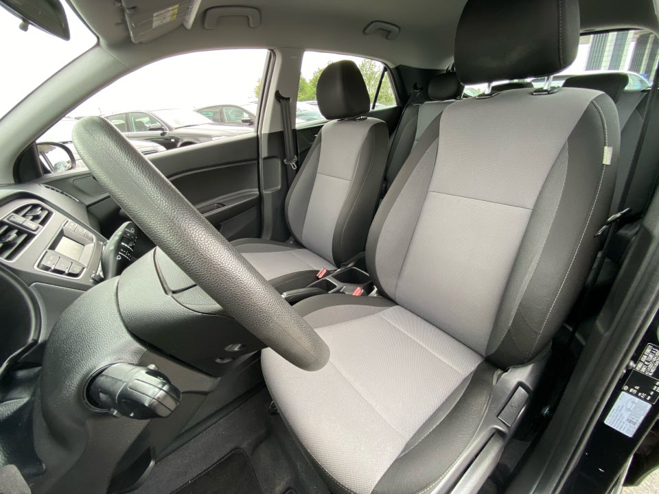 Hyundai i20 1,25 Life 5d