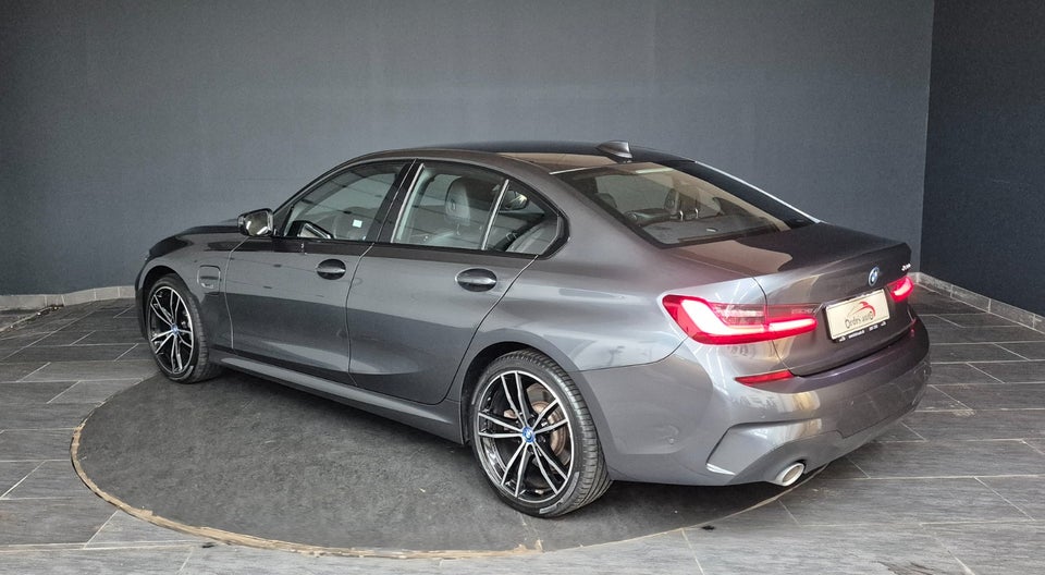BMW 330e 2,0 M-Sport aut. 4d