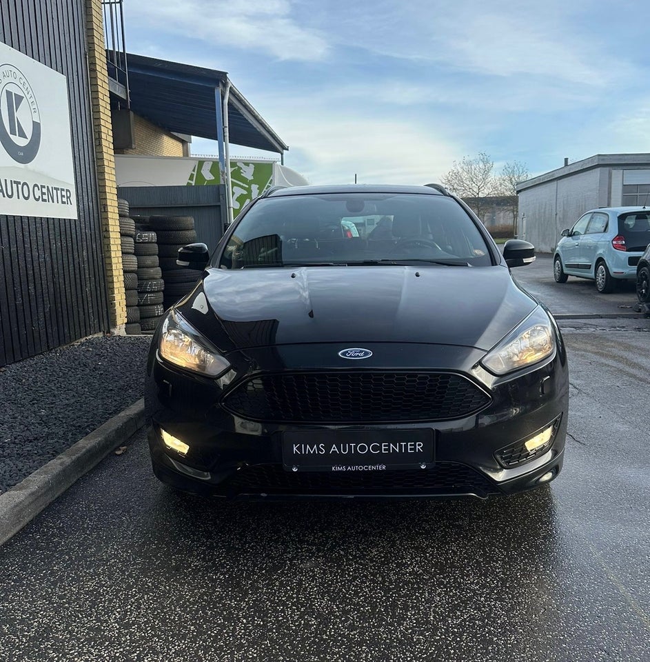Ford Focus 1,5 EcoBlue ST-Line stc. 5d