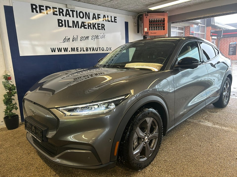 Ford Mustang Mach-E 70 Standard Range 5d