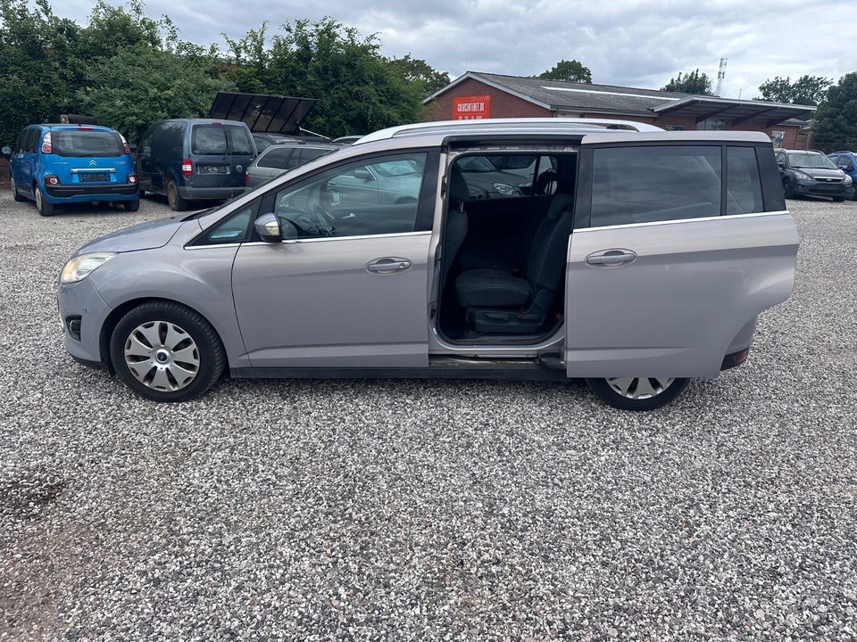 Ford Grand C-MAX 1,6 TDCi 115 Titanium 7prs 5d