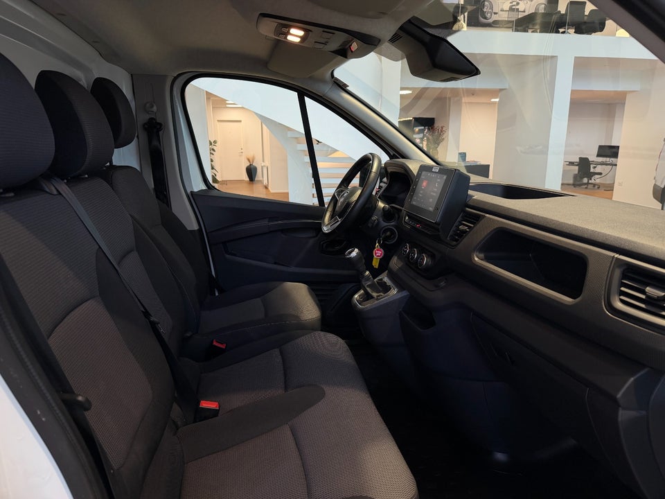 Renault Trafic 2,0 dCi 130 L2H1 Tekno